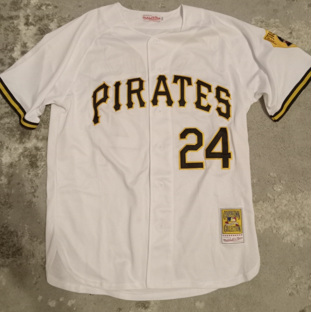 Pittsburgh Pirate's  Barry Bonds jersey